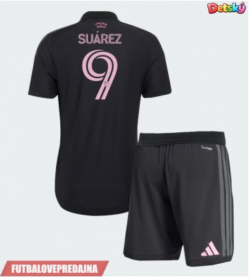 Lacne Dětský Futbalové dres Inter Miami Luis Suarez #9 2026-27 Krátky Rukáv - Preč (+ trenírky)